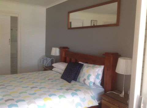 The 2Cs Bed & Breakfast - Mackay Tourism 6