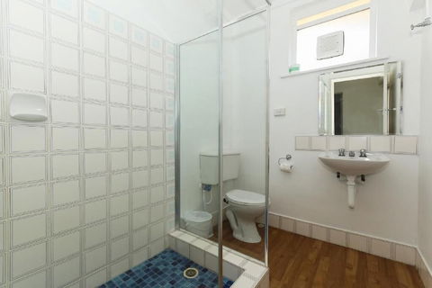 Scarborough Apartments - Mackay Tourism 0