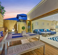 Sorrento Beach Manor - Mackay Tourism