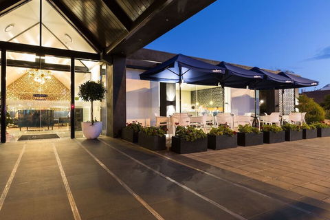 Ellen Hotel - Mackay Tourism 7