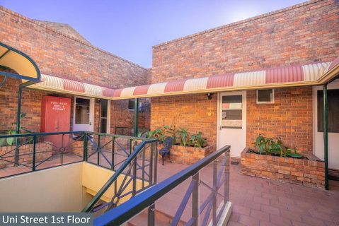 Clocktower Apartment Hotel - Mackay Tourism 3