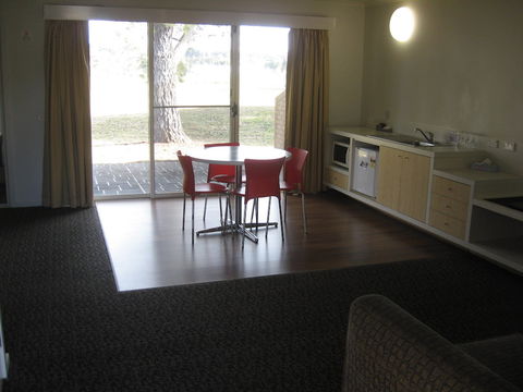 Yowani Country Club - Mackay Tourism 3
