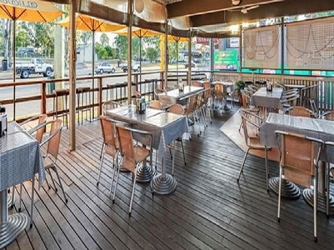 Fernvale Hotel Motel - Mackay Tourism 4