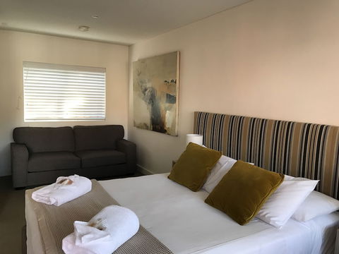 Thirroul Beach Motel - Mackay Tourism 2