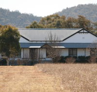 The Farmhouse at Blue Wren Wines - Mackay Tourism