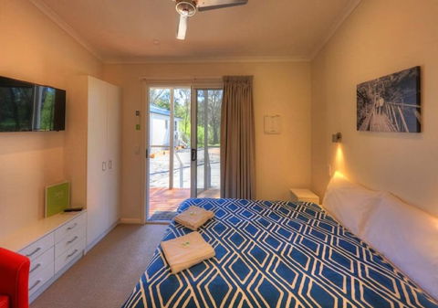 Yea Riverside Caravan Park - Mackay Tourism 2