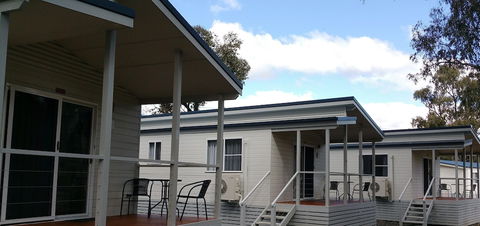 Yea Riverside Caravan Park - Mackay Tourism 1