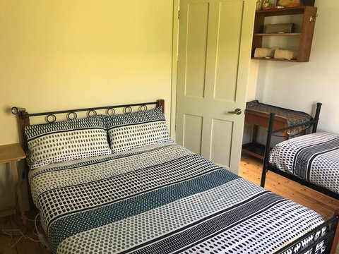 Port Campbell Guesthouse & Flash Packers - Mackay Tourism 5