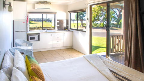South Coast Retreat - Mackay Tourism 6