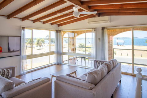South Coast Retreat - Mackay Tourism 2