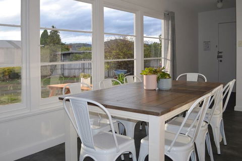 Kangaroo Bay Apartments - Mackay Tourism 4