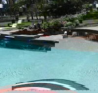 Charbonnier Motor Inn - Mackay Tourism