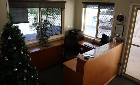 Kilcoy Gardens Motel - Mackay Tourism 0