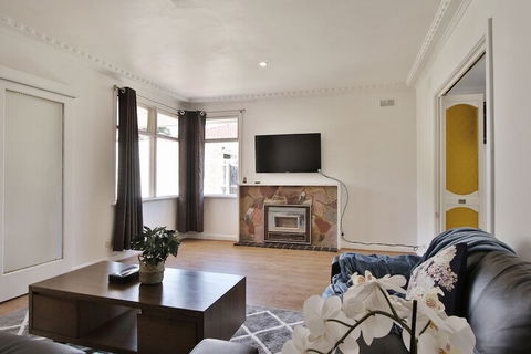 Ivy Units Glen Waverley - Mackay Tourism 4