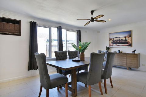 Ivy Units Glen Waverley - Mackay Tourism 5