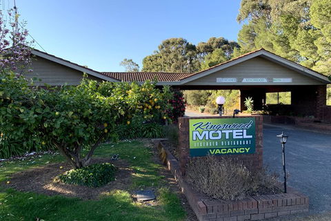 Kingswood Motel - Mackay Tourism 1