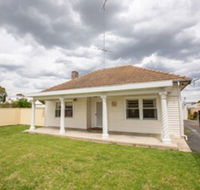 Smith Street Cottage Naracoorte - Mackay Tourism