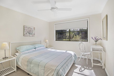 Tuscan Waterfront, 1/213 Soldiers Point Road - Mackay Tourism 2