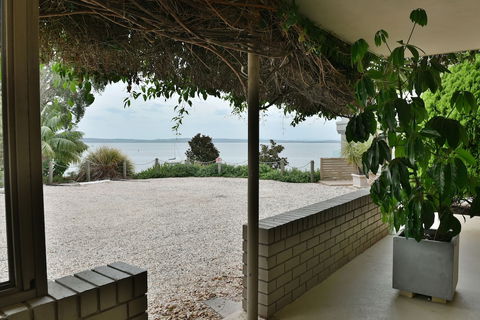 Dutchies Motel Nelson Bay - Mackay Tourism 0