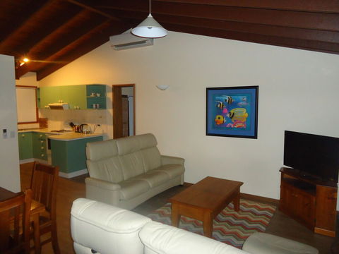 Dalmeny Shores - Mackay Tourism 0