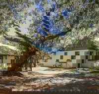 Wyadup Brook Cottages - Mackay Tourism