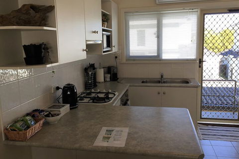 Applecross Village Apartment - Mackay Tourism 5