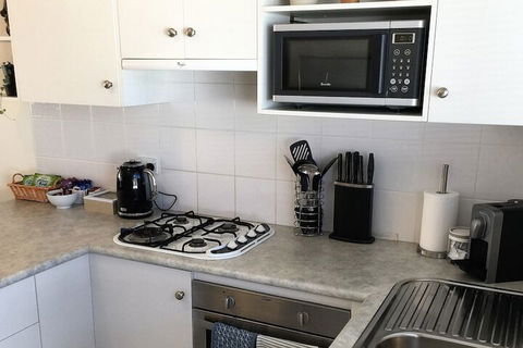 Applecross Village Apartment - Mackay Tourism 4