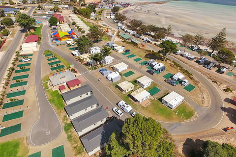 Moonta Bay Holiday Park - Mackay Tourism 7