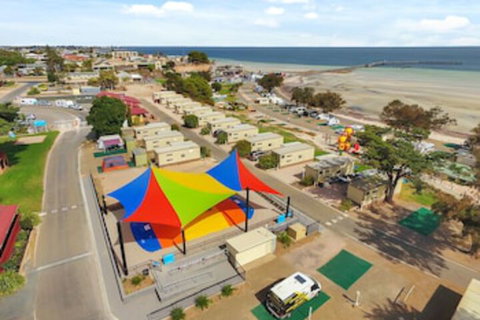 Moonta Bay Holiday Park - Mackay Tourism 0