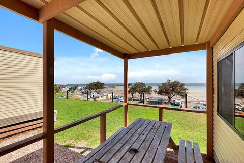 Moonta Bay Holiday Park - Mackay Tourism 2