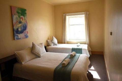 Royal Hotel Cooma - Mackay Tourism 6