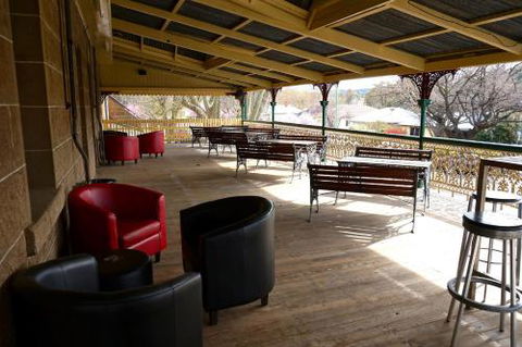 Royal Hotel Cooma - Mackay Tourism 5