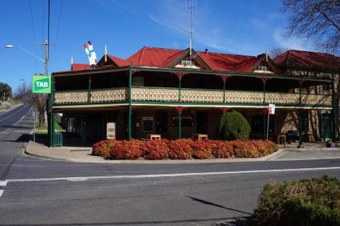 Royal Hotel Cooma - Mackay Tourism 4
