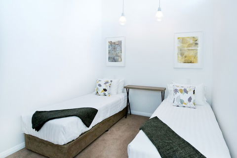 Loxton Courthouse Apartments - Mackay Tourism 3