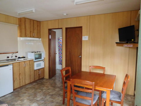 Villa Holiday Park - Mackay Tourism 5