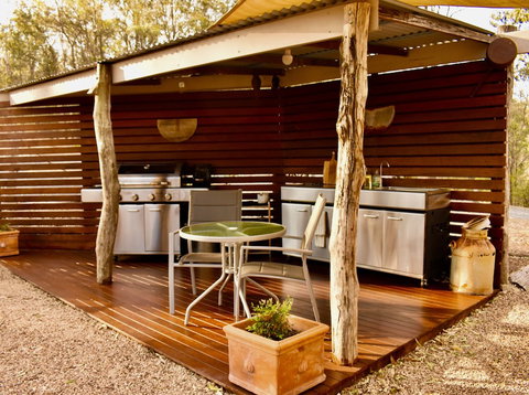 Ketchup's Bank Glamping - Mackay Tourism 6