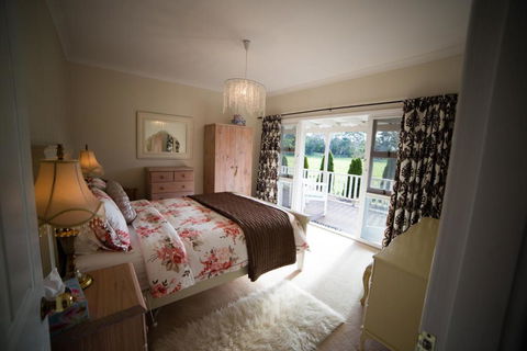 Park Farm Retreat - Mackay Tourism 3