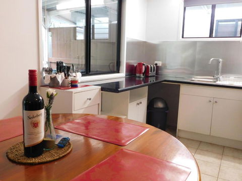Riverbend Lodge - Mackay Tourism 3
