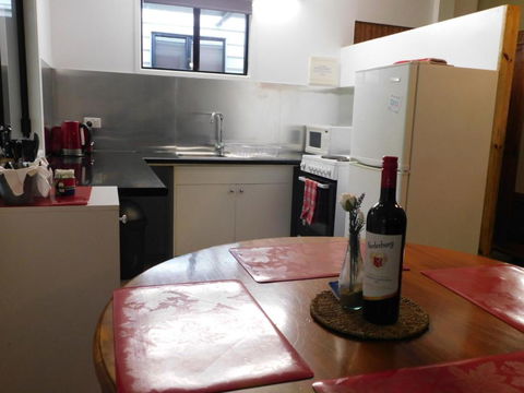 Riverbend Lodge - Mackay Tourism 1