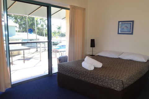 Lucinda Fishing Lodge - Mackay Tourism 3