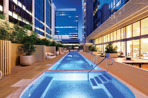 SKYE Hotel Suites Parramatta - Mackay Tourism 4