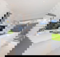 Auspan Guest House - Mackay Tourism