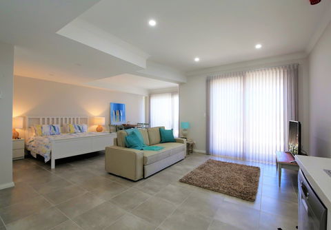 Studio Style Mindarie Marina - Mackay Tourism 4