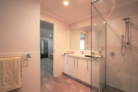 Studio Style Mindarie Marina - Mackay Tourism 5
