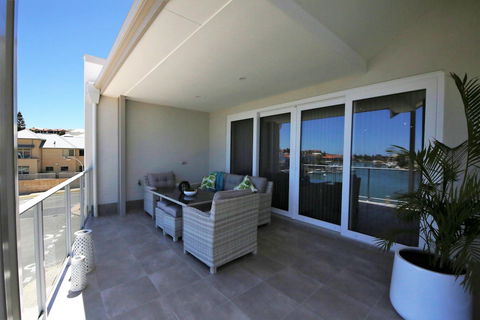 Marina Views At Mindarie Marina - Mackay Tourism 0