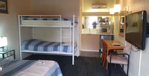 Temora Motel - Mackay Tourism 3