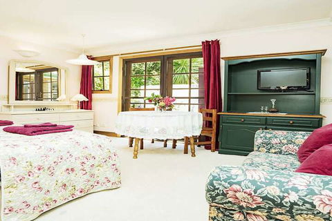 Kalimna Spa Room - Mackay Tourism 4