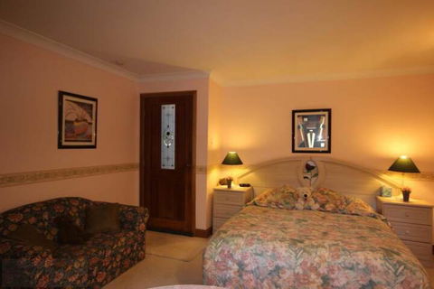 Kalimna Spa Room - Mackay Tourism 3
