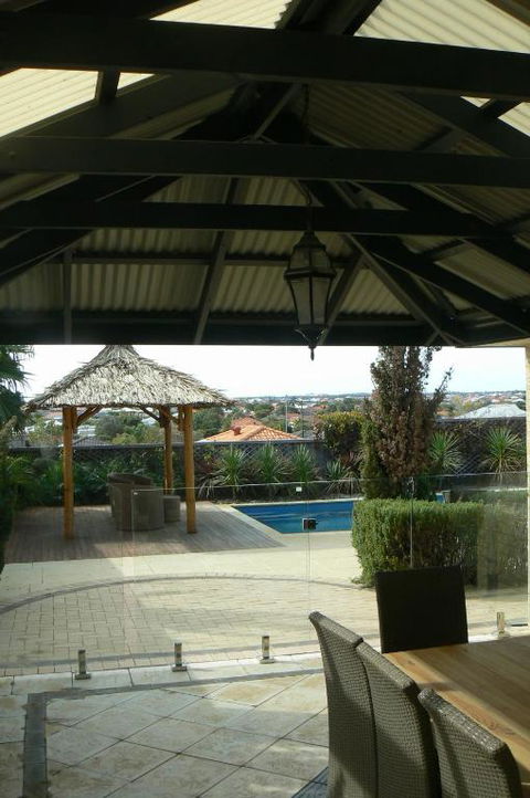 La Mer Home With A Pool - Mackay Tourism 2