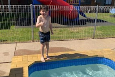 Geelong Surfcoast Hwy Holiday Park - Mackay Tourism 7